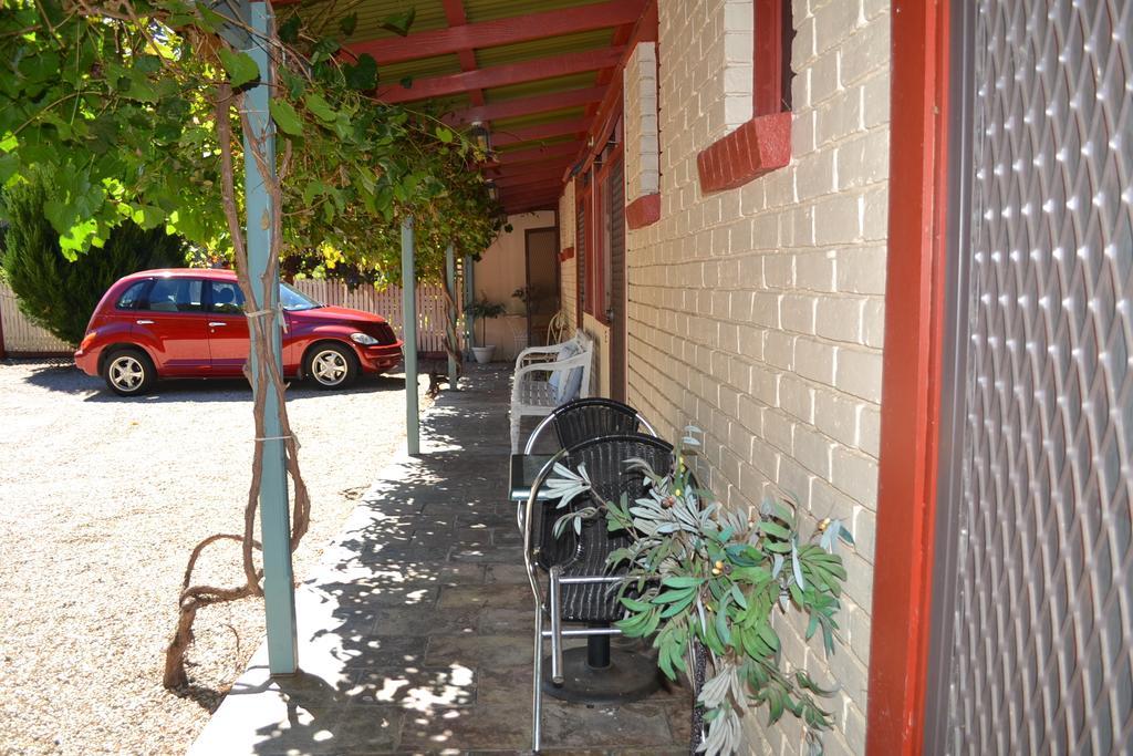 Colonial Bank Motel Omeo Szoba fotó